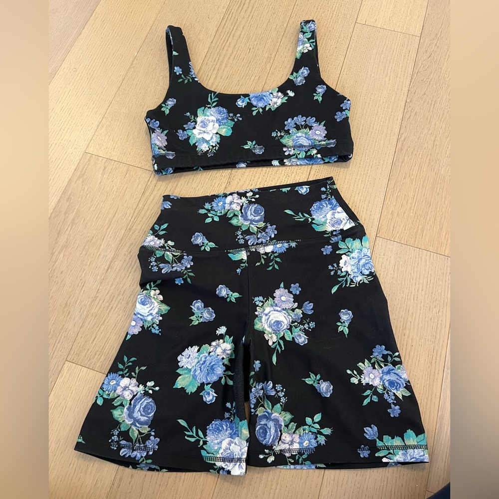 WeWoreWhat Black Floral Workout Set with Blue and Green Accents